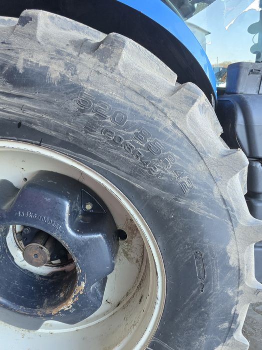 Прожам трактор New Holland t8 390