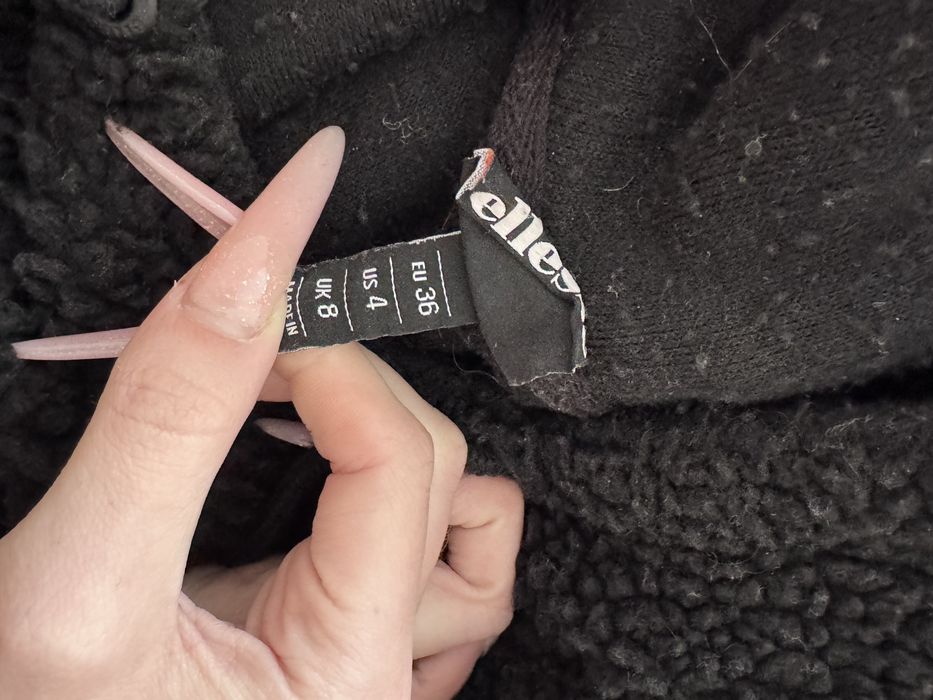 Чорне худі elisse