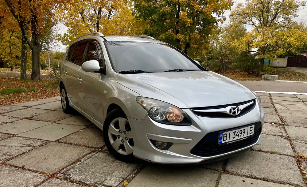 Hyundai i30cw FD FL 2010 1.6crdi 6ступ мех дизель