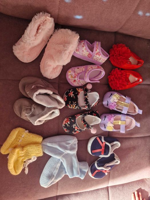 Zestaw buty niechodki 9 szt