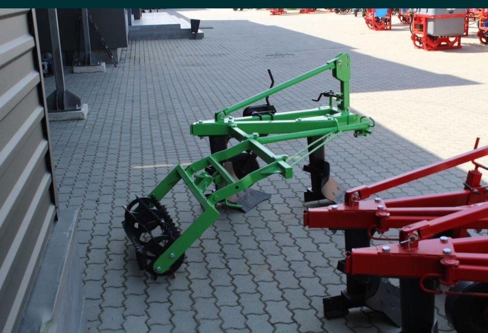 Плуги Бомет 2-20