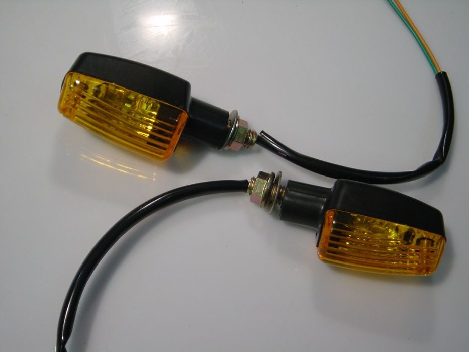 Piscas universais para mota