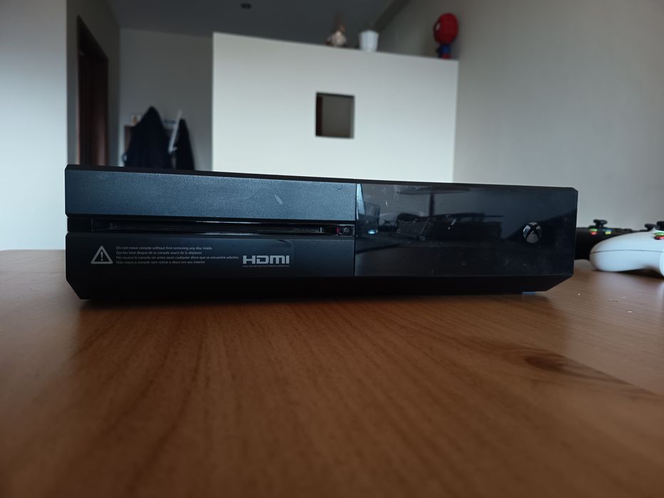 Xbox one 512gb + jogos