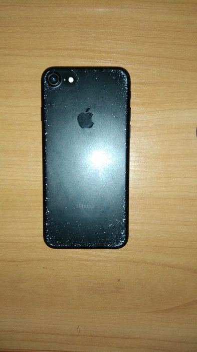 Продам Чорний iPhone 7