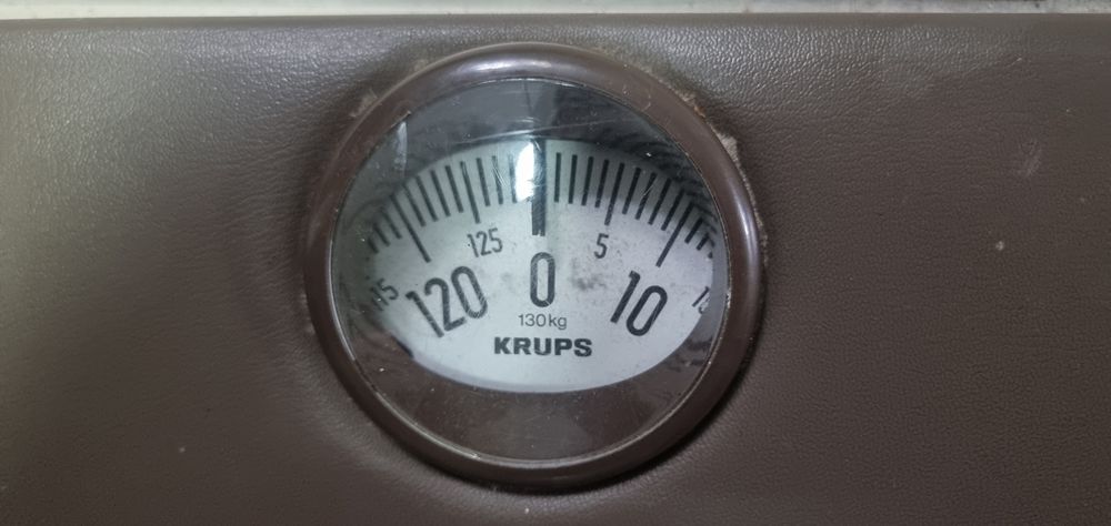 Ваги вінтажні робочі