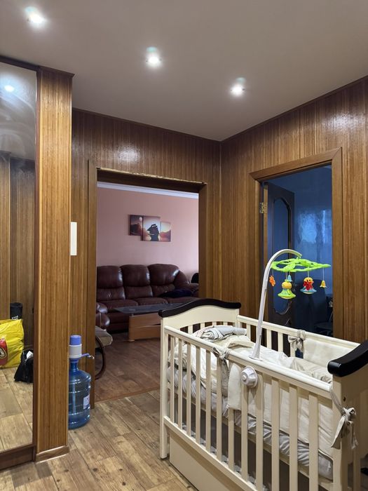 Сучасна квартира на Таврійському . Ліфт працює .