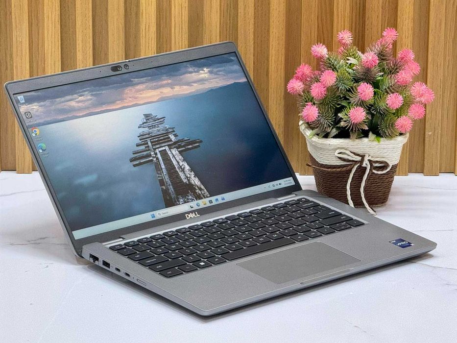 Dell Latitude 14" i5-1245U/16GB/256Nvme linha Profissional