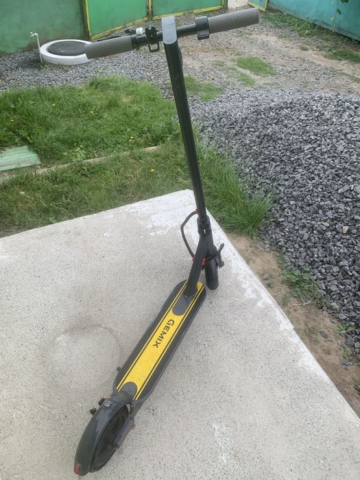 Електро самокат. Gemix