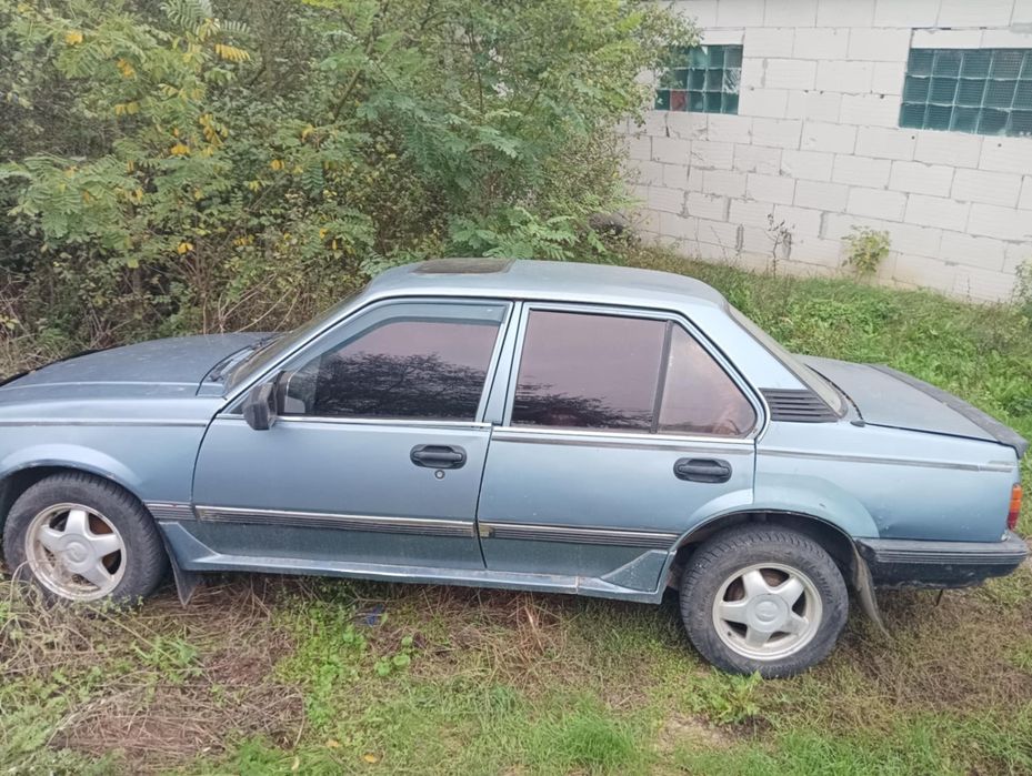 Опель Аскона газ бензин