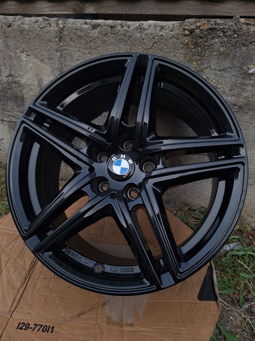 Чорні литі диски R17 BMW G series 3 4 5 7 G20 G21 G22 23 26 G30 31 G11 12