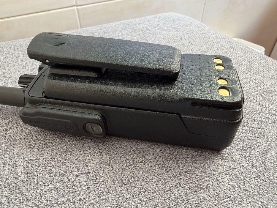 Професійна цифрова портативна рація Motorola MDH56RDN9RA1AN