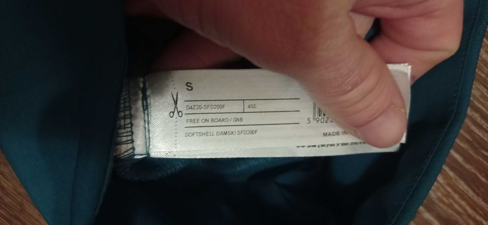 Bluza softshell snowboardowa 4F S damska zimowa membrana 5000 kurtka