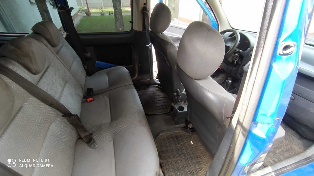 Citroen Berlingo 1,4  benzyna  2004