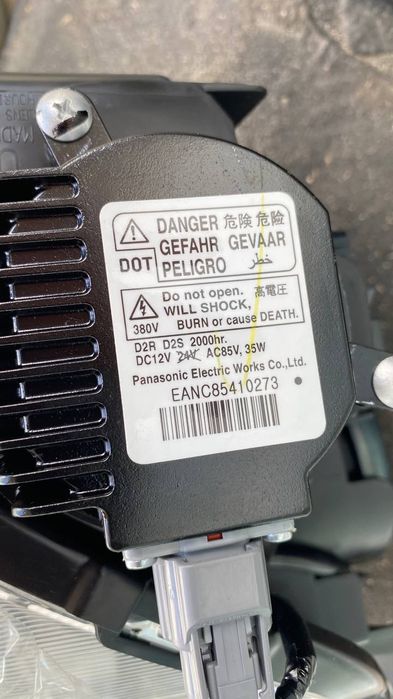 Фари на Nissan Juke Ніссан Жук рестайлінг 15-19 року