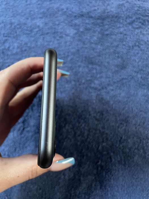 iPhone 11/128gb.