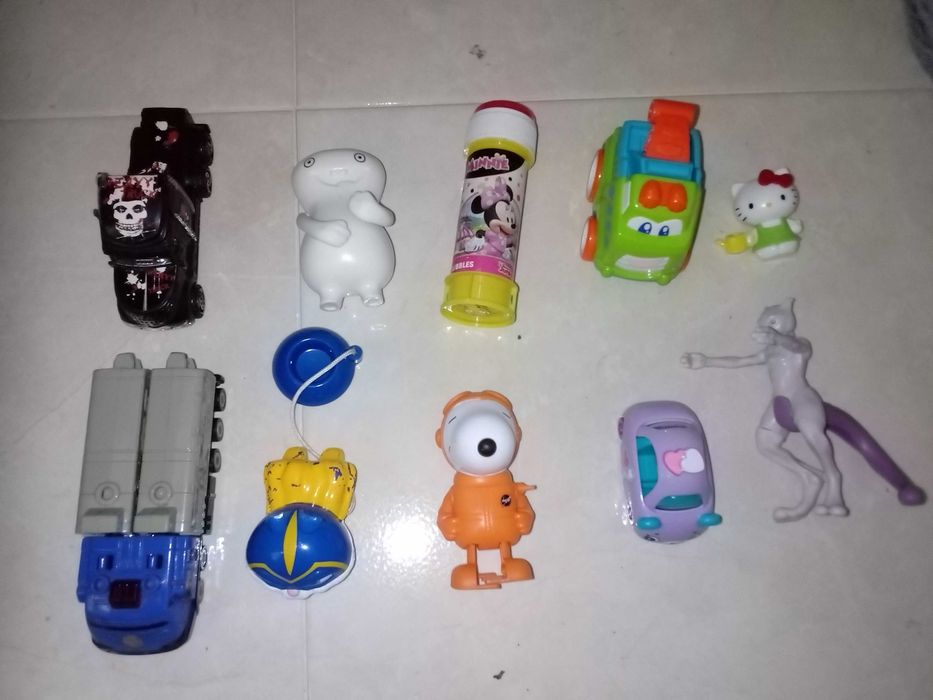 jogos e bonecos para criança