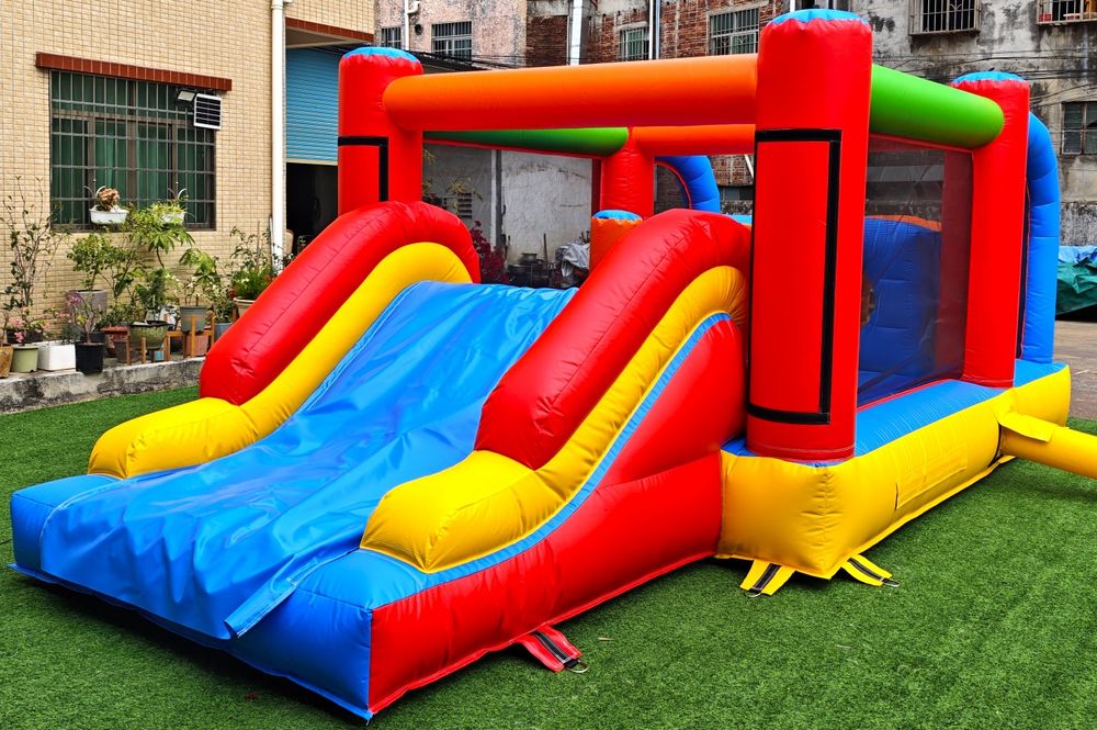 Insuflável em lona usados