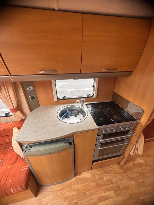Swift Charisma 590 - 6 camas