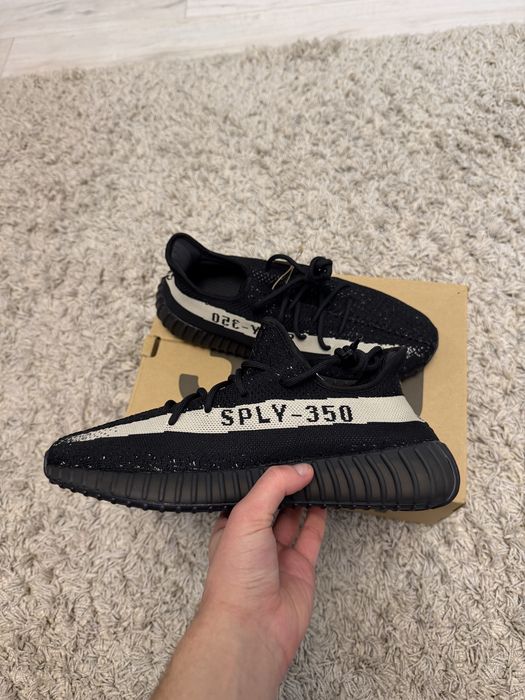 Оригинальные adidas Yeezy Boost 350 V2 Core Black White - BY1604.