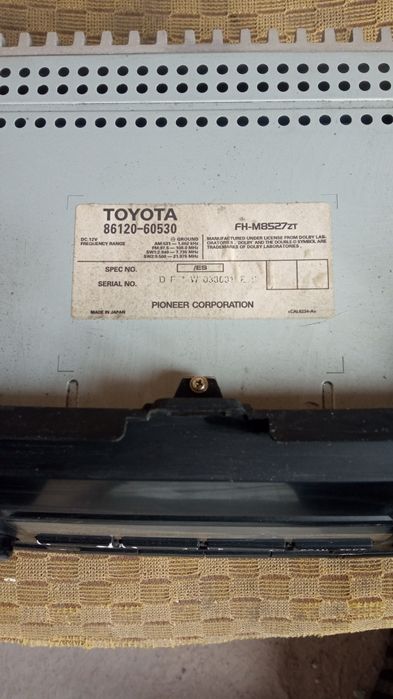 Продам автомагнитолу Toyota