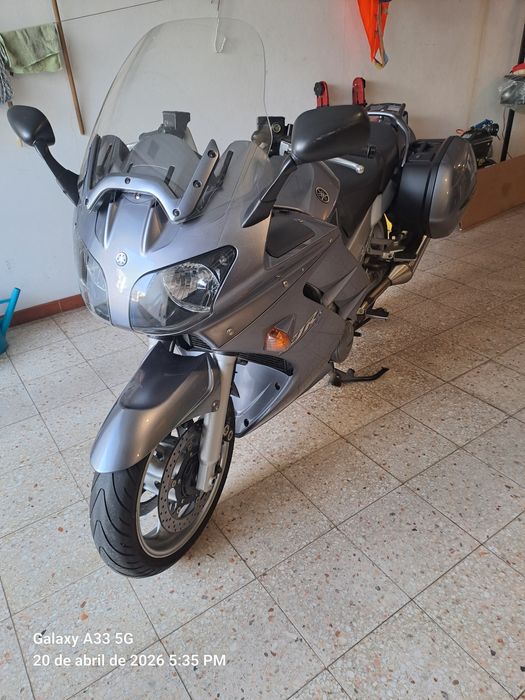 YAMAHA FJR 1300  muito bom estado 41000km
