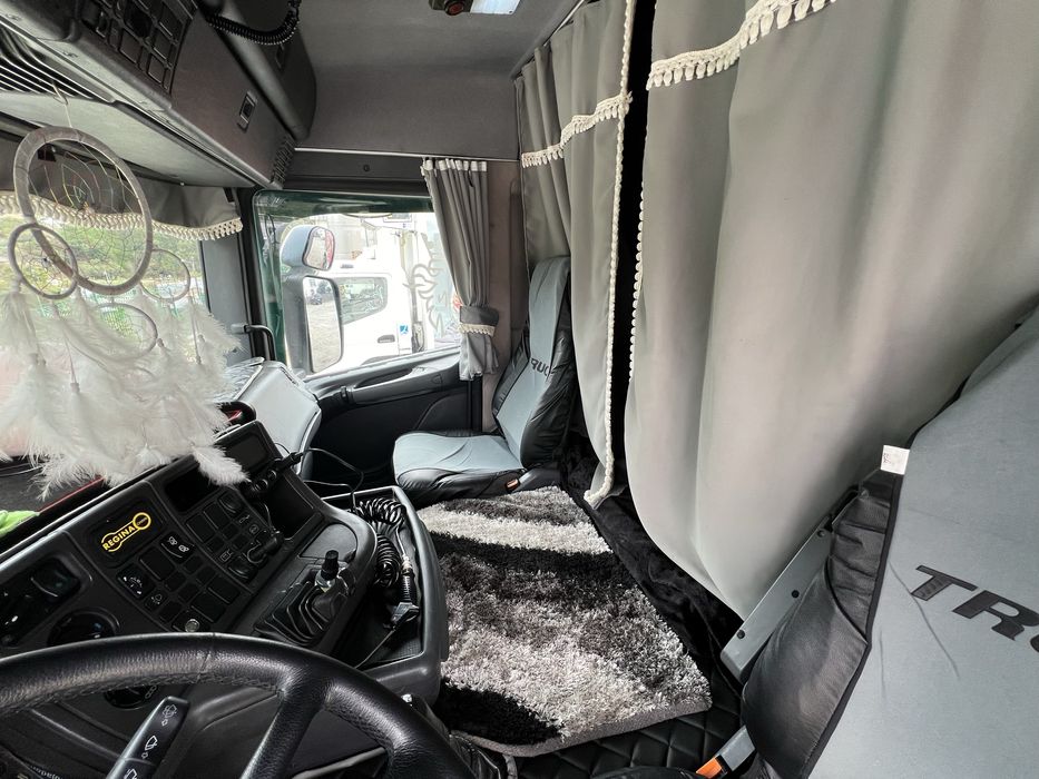 Scania 94D 220cv