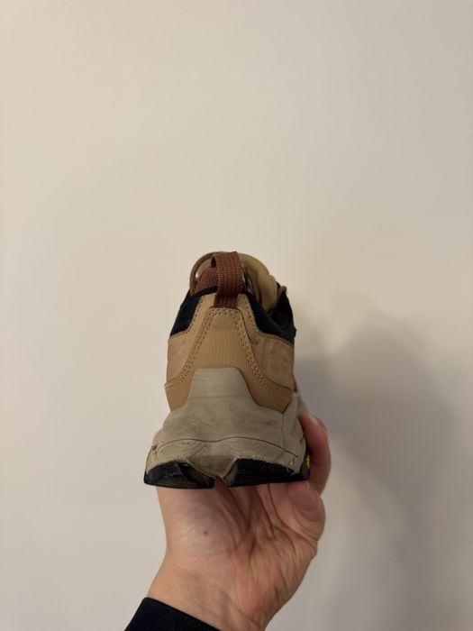 Buty Sneakersy trekking niskie Hoka Anacapa Low Gtx Gore-tex Vibr 42,5