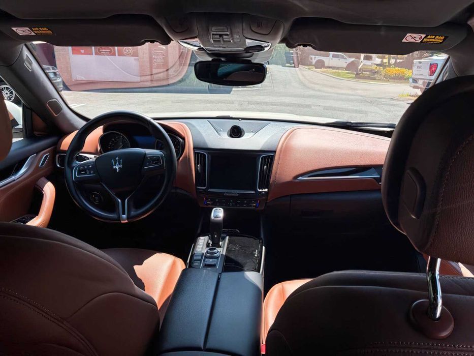 Maserati Levante      2019