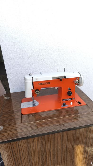 Maszyna do szycia Predom