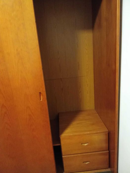 Roupeiro em madeira Pinho mel