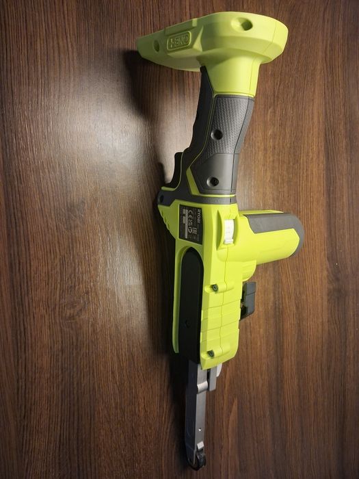 Pilnik tasmowy Ryobi 18v nowy