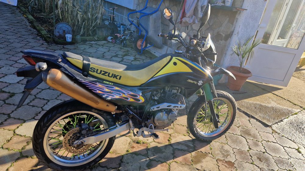Suzuki DR 125, СУПЕРМОТО