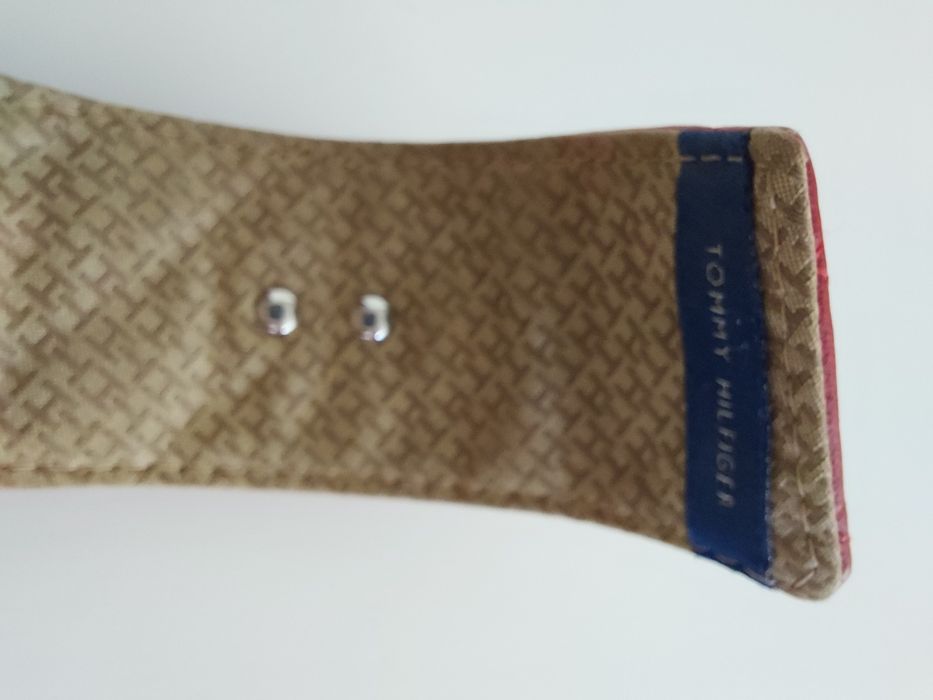 Relógio vermelho Tommy Hilfiger
