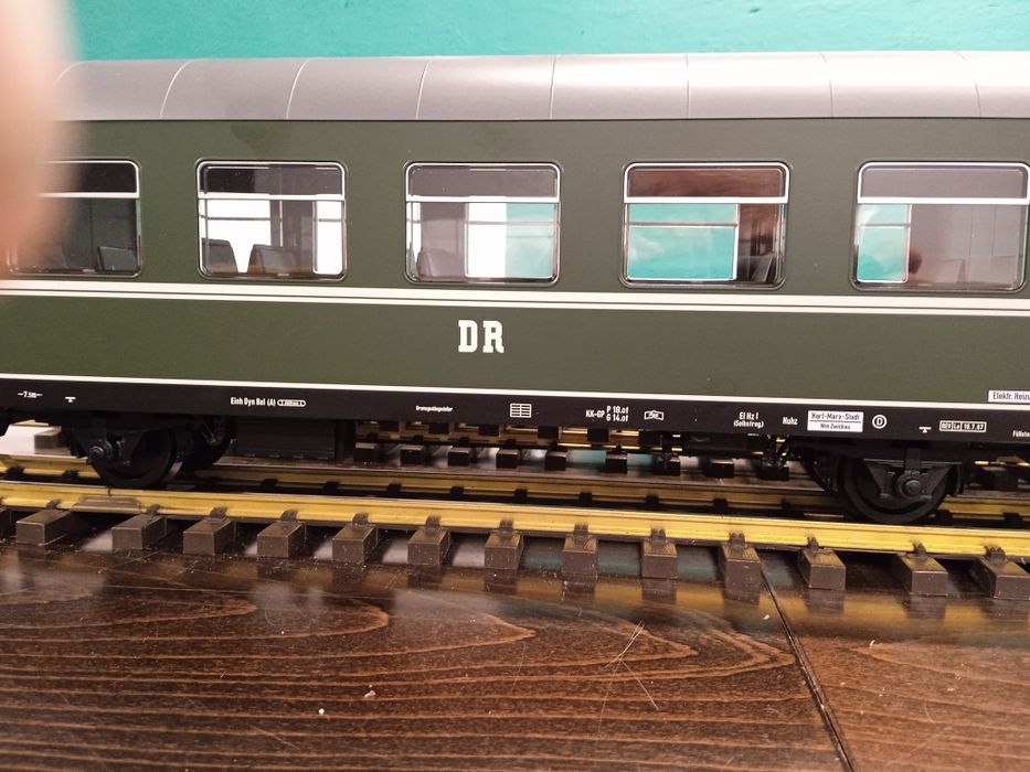 Wagon pasażerski Piko skala g  zestaw   2  szt
