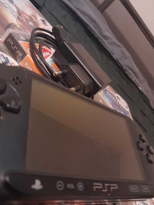 Oportunidade! Playstation Portable Original + 7 Jogos