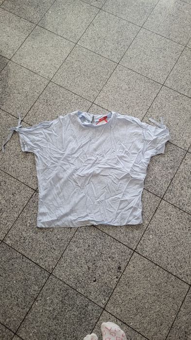 Niebieska bluzka krótki rekaw  marki TXM rozmiarze L