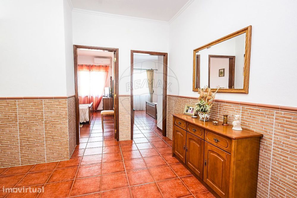 Moradia T4 para venda
