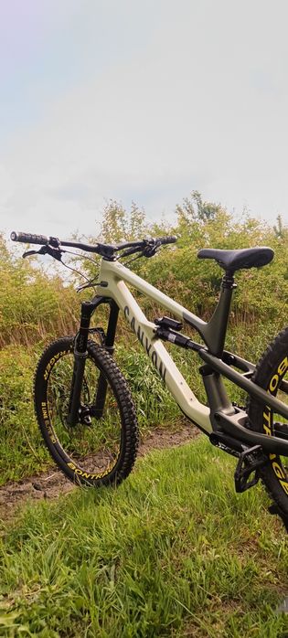 Rower enduro Canyon Spectral CF 2022