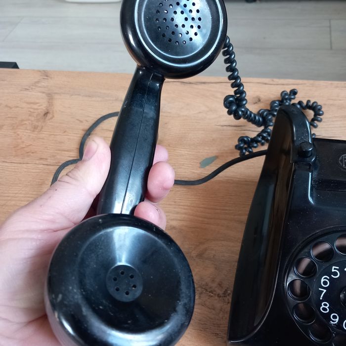 Stary telefon ericsson PTTw