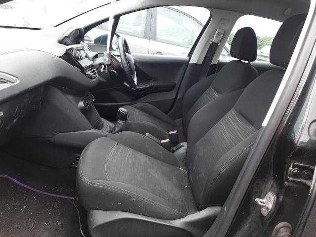 peugeot 208 1,4 hdi anglik