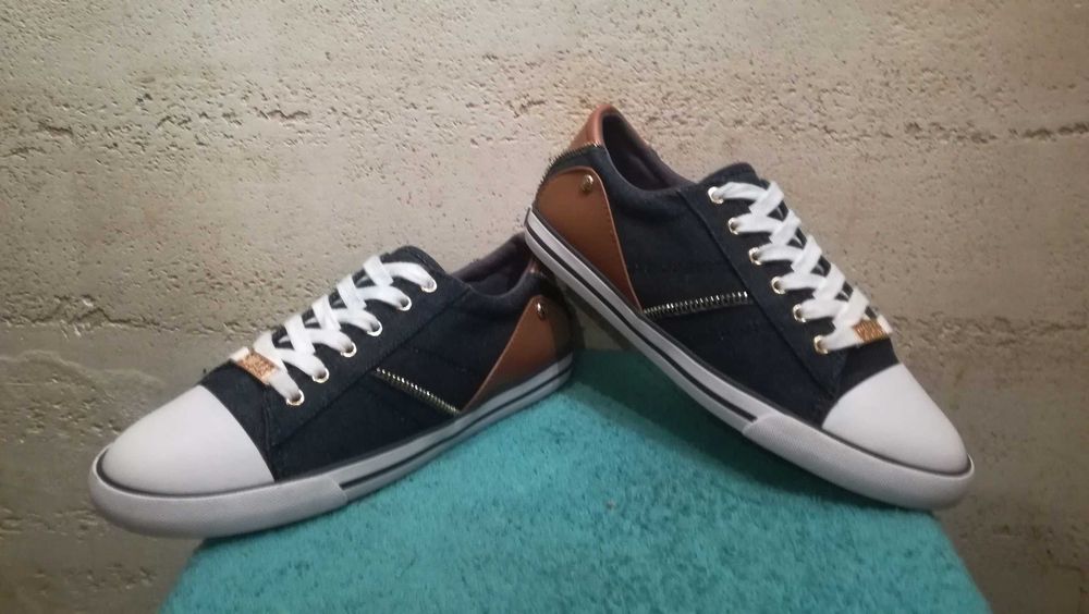 Damskie sneakersy GUESS r.37,5 stan idealny