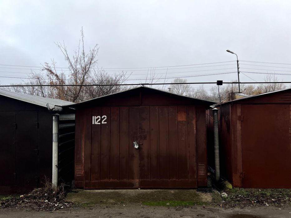 Продається металевий гараж із підвалом загальною площею 41,8 м².