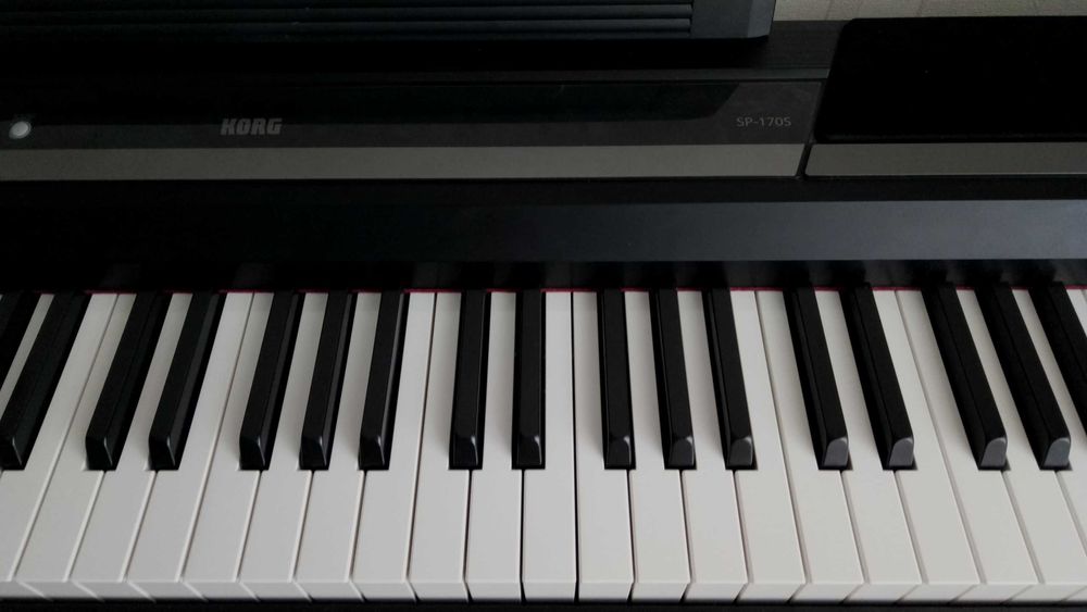 Цифровое пианино KORG SP-170 S BK + стойка + банкетка
