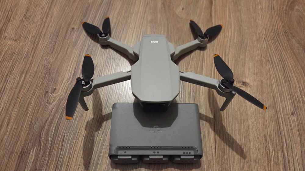 DJI Mini 2 Fly More Combo 4K jak nowy.