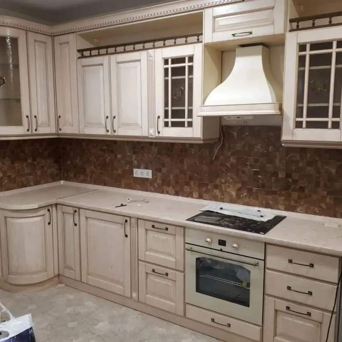 Двери,кухни,столы,лестницы,шкафы,тумбы,мебель на заказ,Дерево,ДСП, МДФ