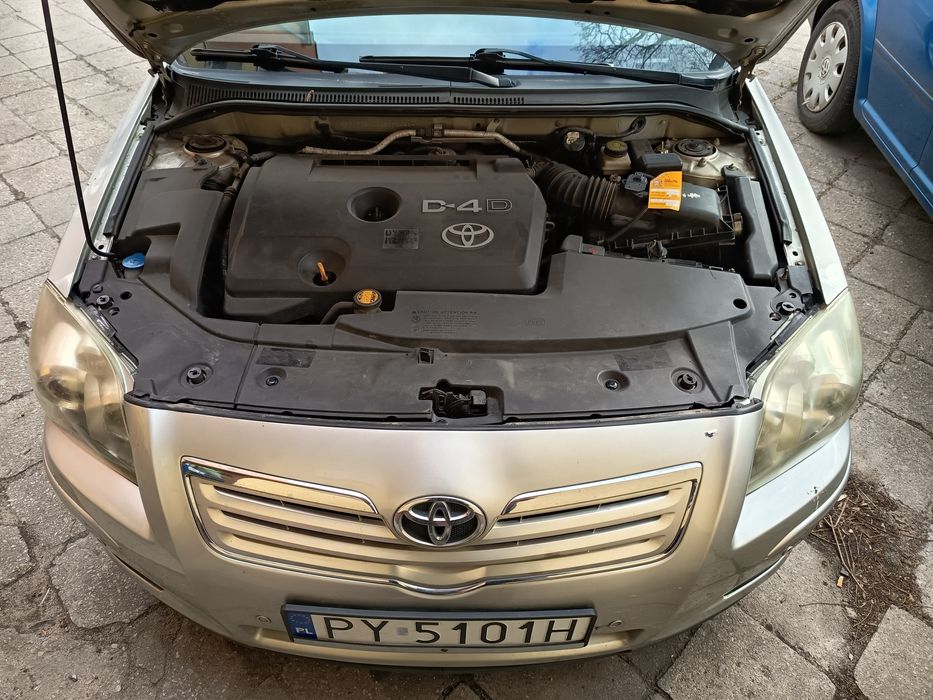Toyota Avensis kombi T25 2.0 D-4D 2008r