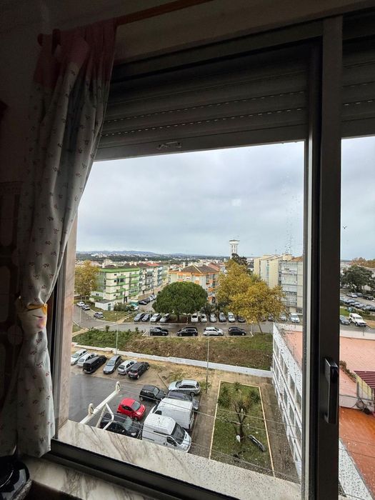 Quarto para casal em Laranjeiro
