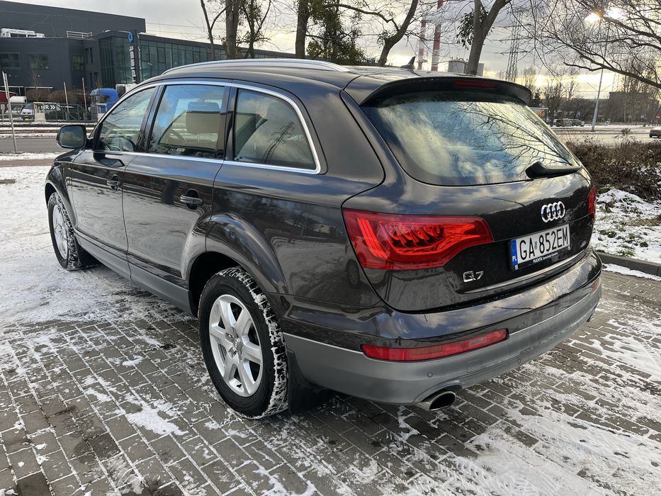 Audi Q7 2013 polski salon