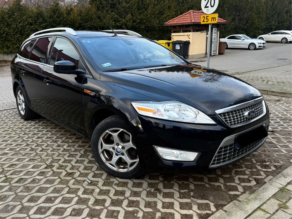 Ford Mondeo 2010 2.0 Beznyna wersja Titanium Kombi