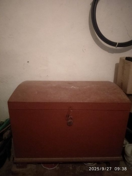 Скриня з дерева продам